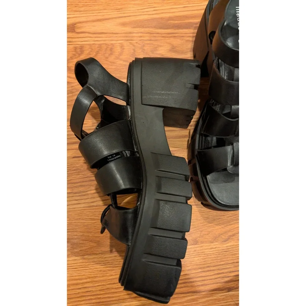 Madden Girl Galaxy Platform Sandals 11M Black Lug Sole Caged Gladiator Grunge